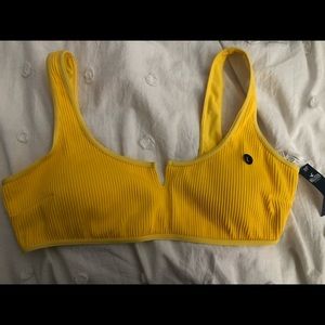 NWT HOLLISTER BATHING SUIT TOP